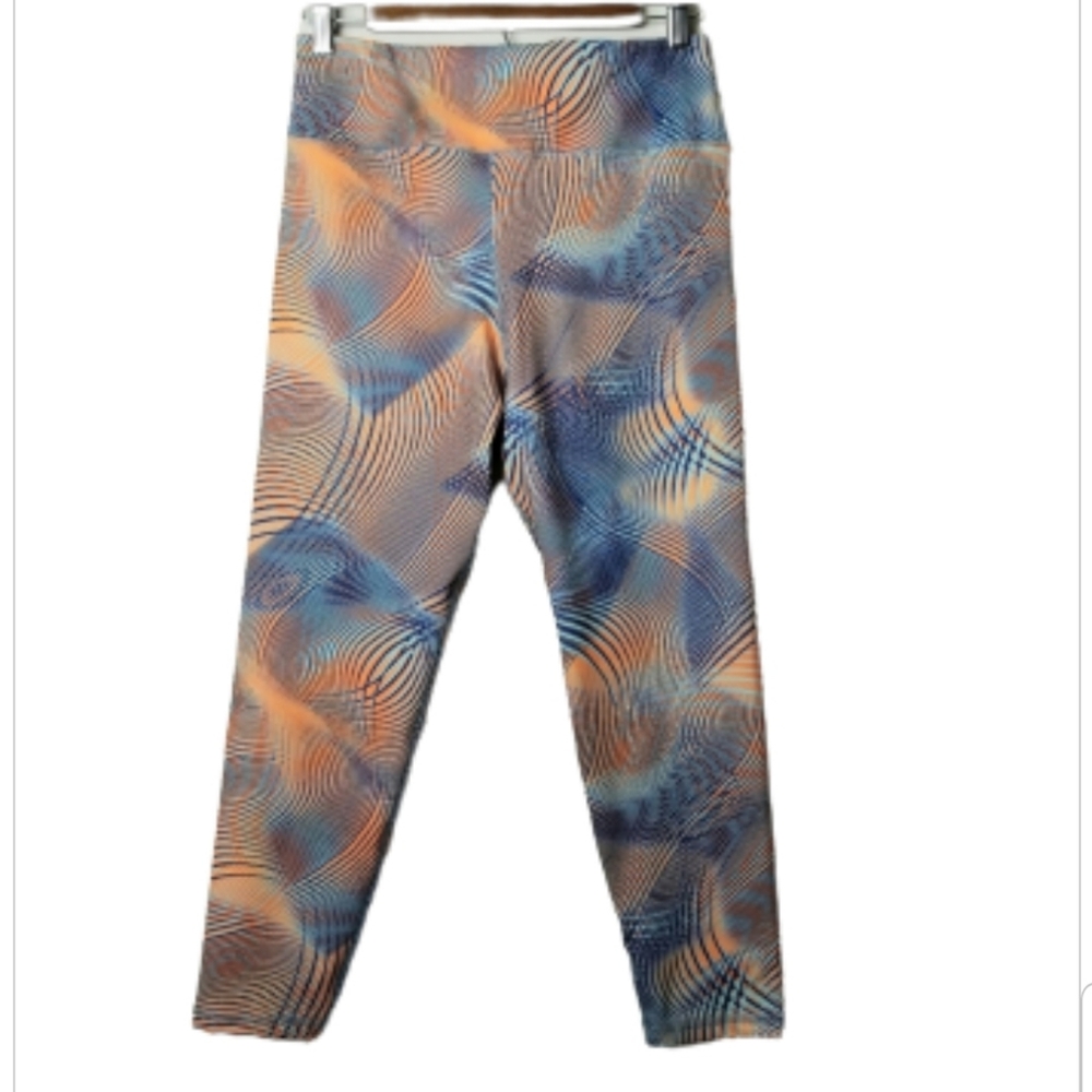 Karen Kane medium cropped leggings NWT